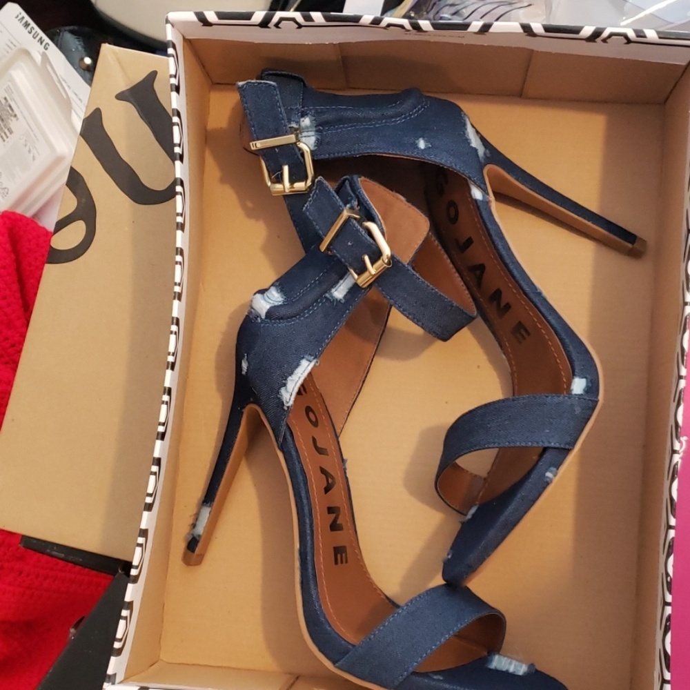 Denim jeans heels